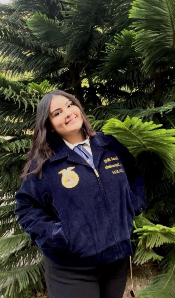 Dra. María Socorro Lacot FFA Member Gabriela López.