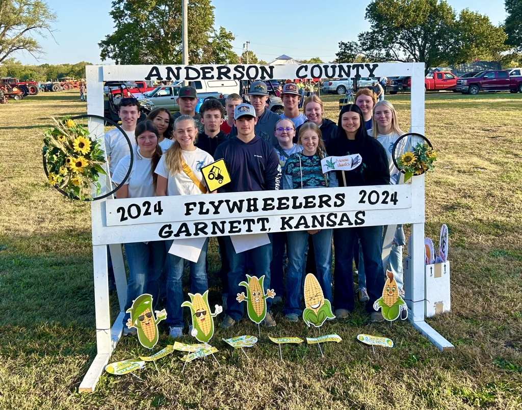 Crest FFA members who led event rotations.