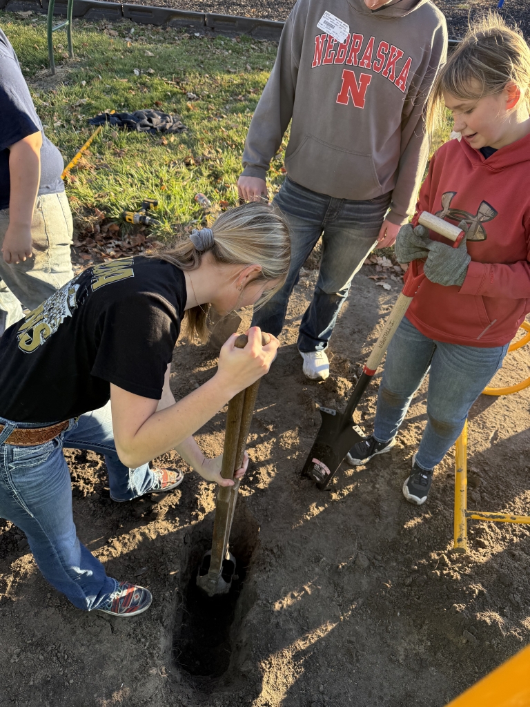 The officer team worked with various volunteers to accomplish this project.