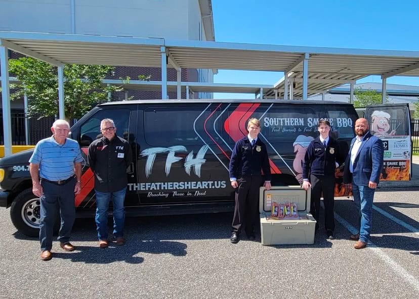 Oakleaf FFA members donate their pork to The Father’s Heart.