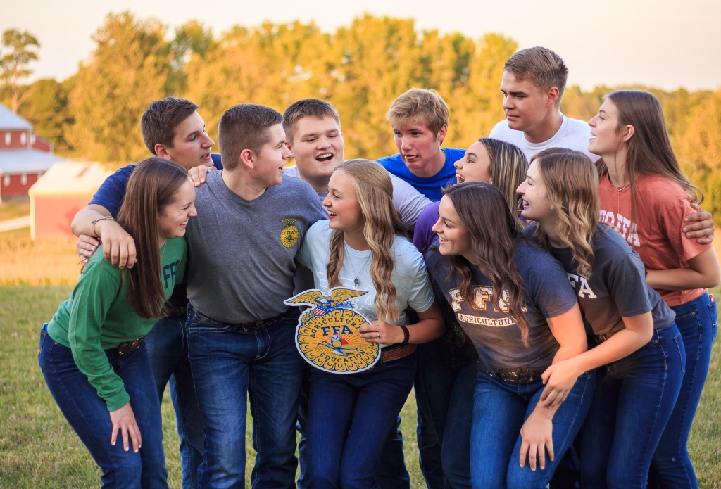 Silvus poses with her Ohio FFA state officer team.