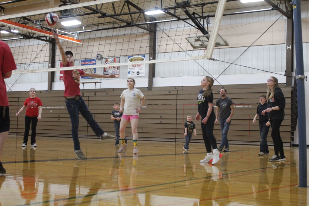 Granton FFA members play one of many volleyball games during the 2024 Lock-In. 