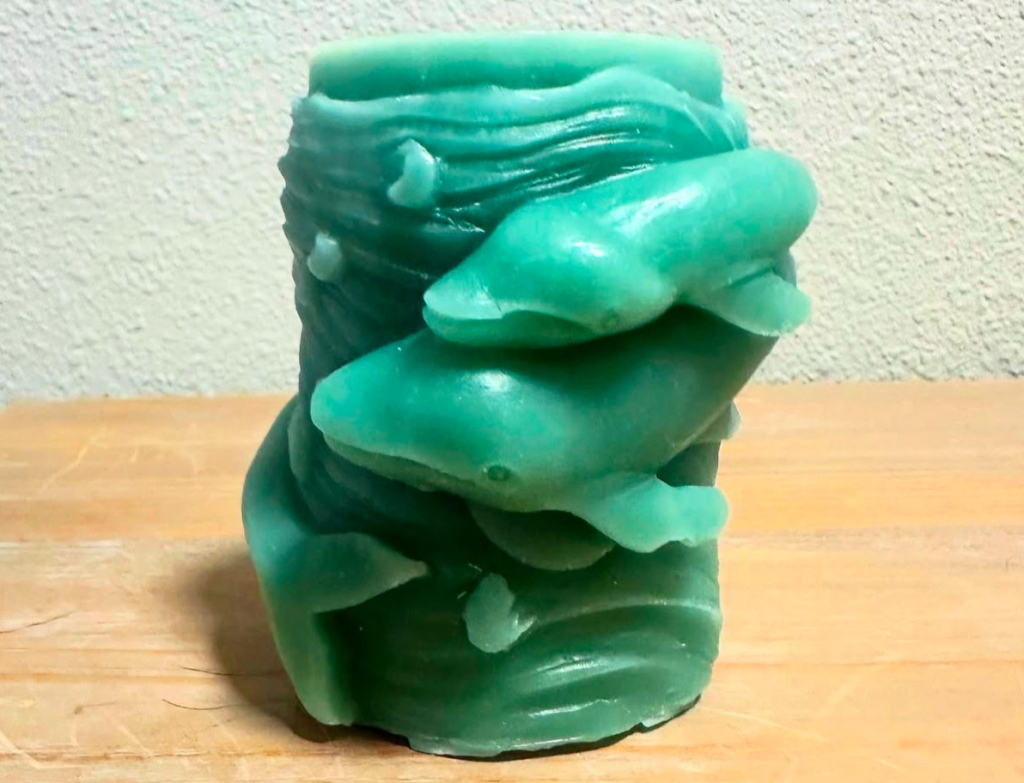 An Ocean’s Beauty candle made by Reed.