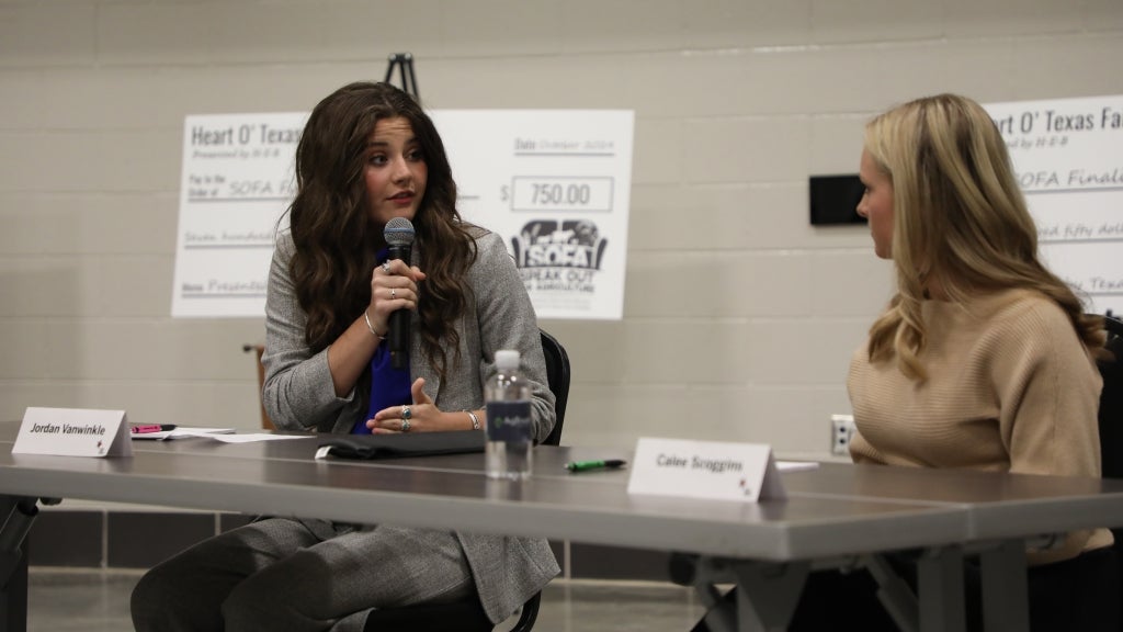 Sulphur Springs FFA member Jordan Vanwinkle (left) engages in a conversation with Lorena FFA member Calee Scoggins (right) during the 2024 SOFA Challenge. Photo courtesy of Texas Farm Bureau.