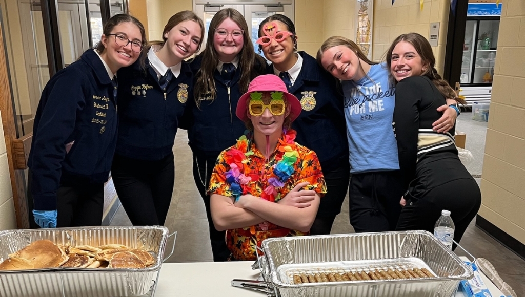 FFA Members serve breakfast to Lebanon High School staff.